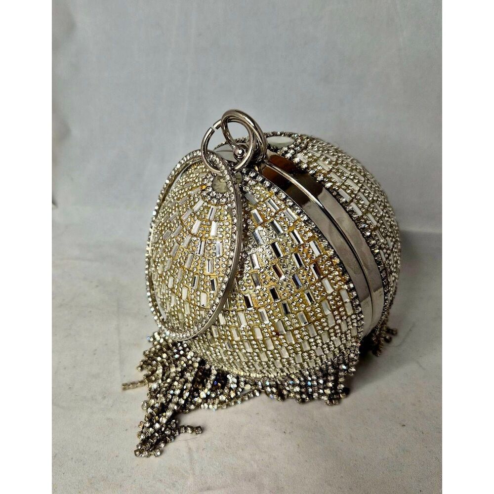 Crystal encrusted ball clutch - Picture 10 of 10